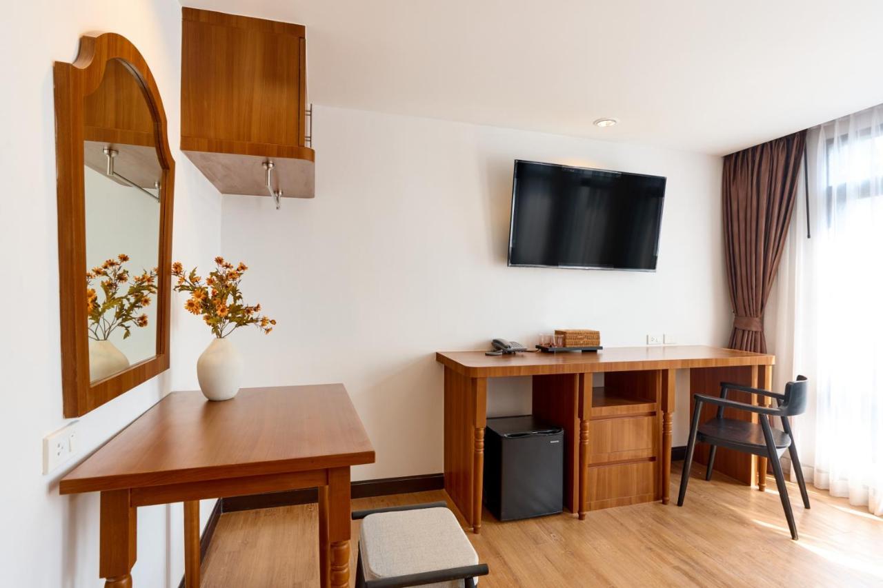 Be Phrasingh Hotel Chiang Mai Esterno foto