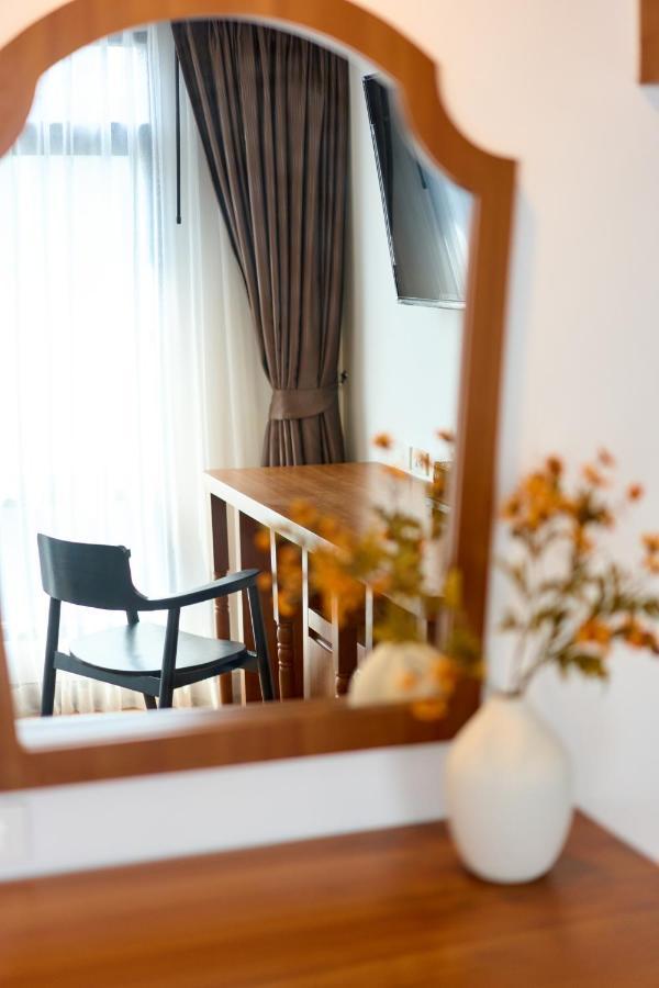 Be Phrasingh Hotel Chiang Mai Esterno foto