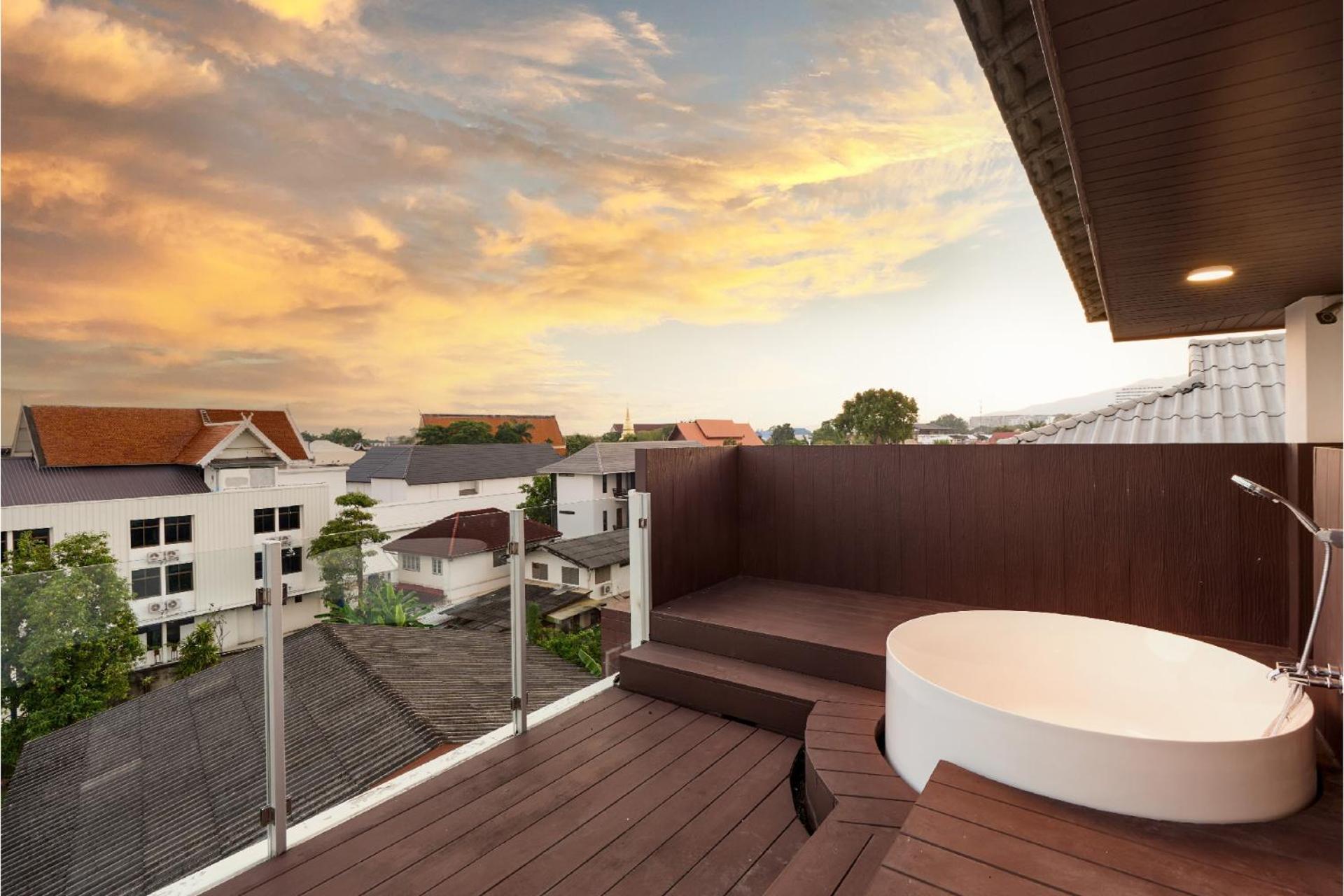 Be Phrasingh Hotel Chiang Mai Esterno foto